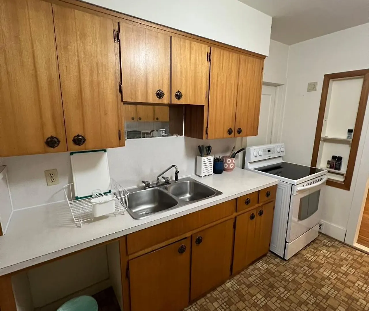 Accommodatie bij particulieren Vintage And Secluded Room In Vancouver West Canada